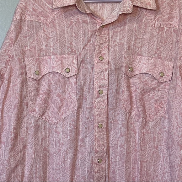 Ariat Men’s Sz XL Pink Paisley Button Down Western Rodeo Cowboy Stretch Snaps - Picture 4 of 12